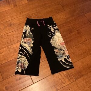 Never Worn Lucky Brand Graphic Asian Art Boho cropped sweatpants Geisha Dragon